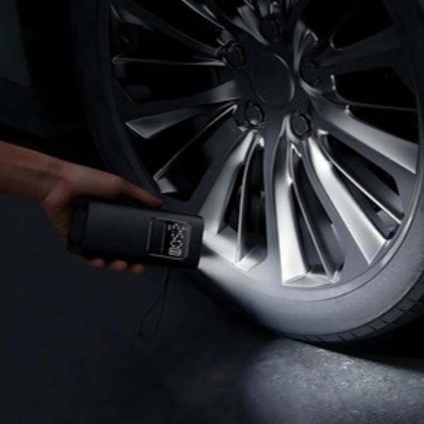 Gonfleur pneu voiture lumineux MaxPressure