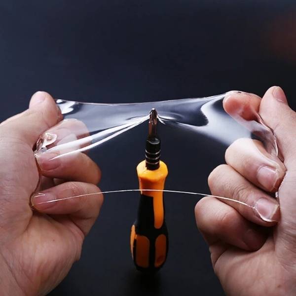 protection plastique voiture résistante RhinoCar