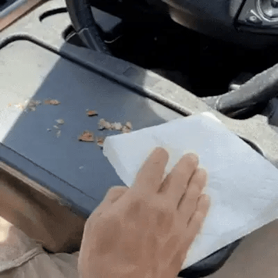 table voiture simple à nettoyer EasyEat