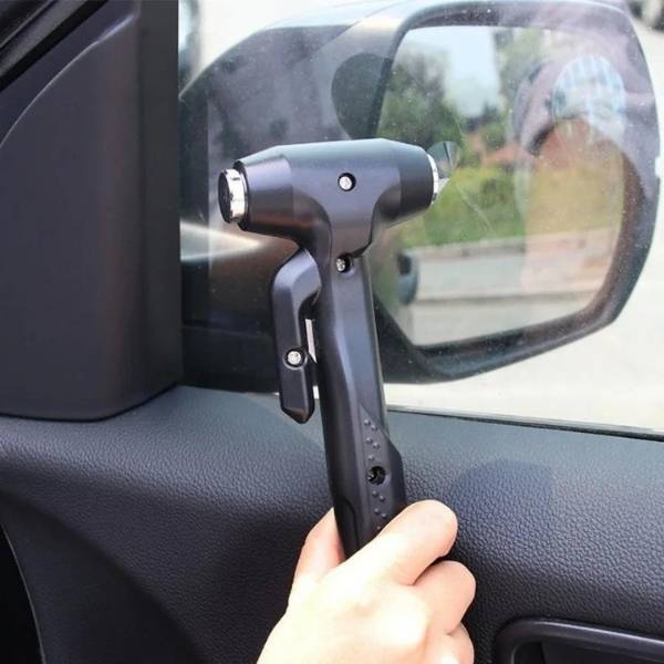 Marteau brise vitre voiture Razor
